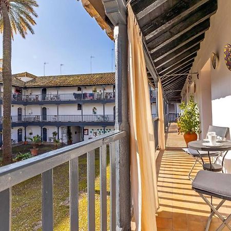 Corral Central Oasis Seville Luaran gambar