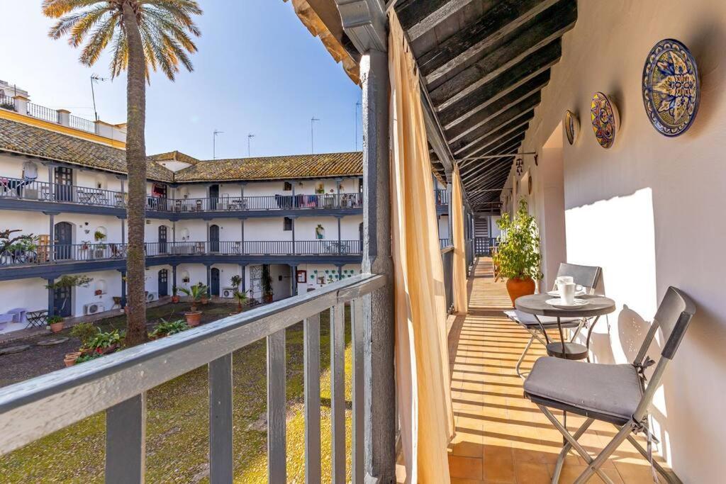 Corral Central Oasis Seville Luaran gambar